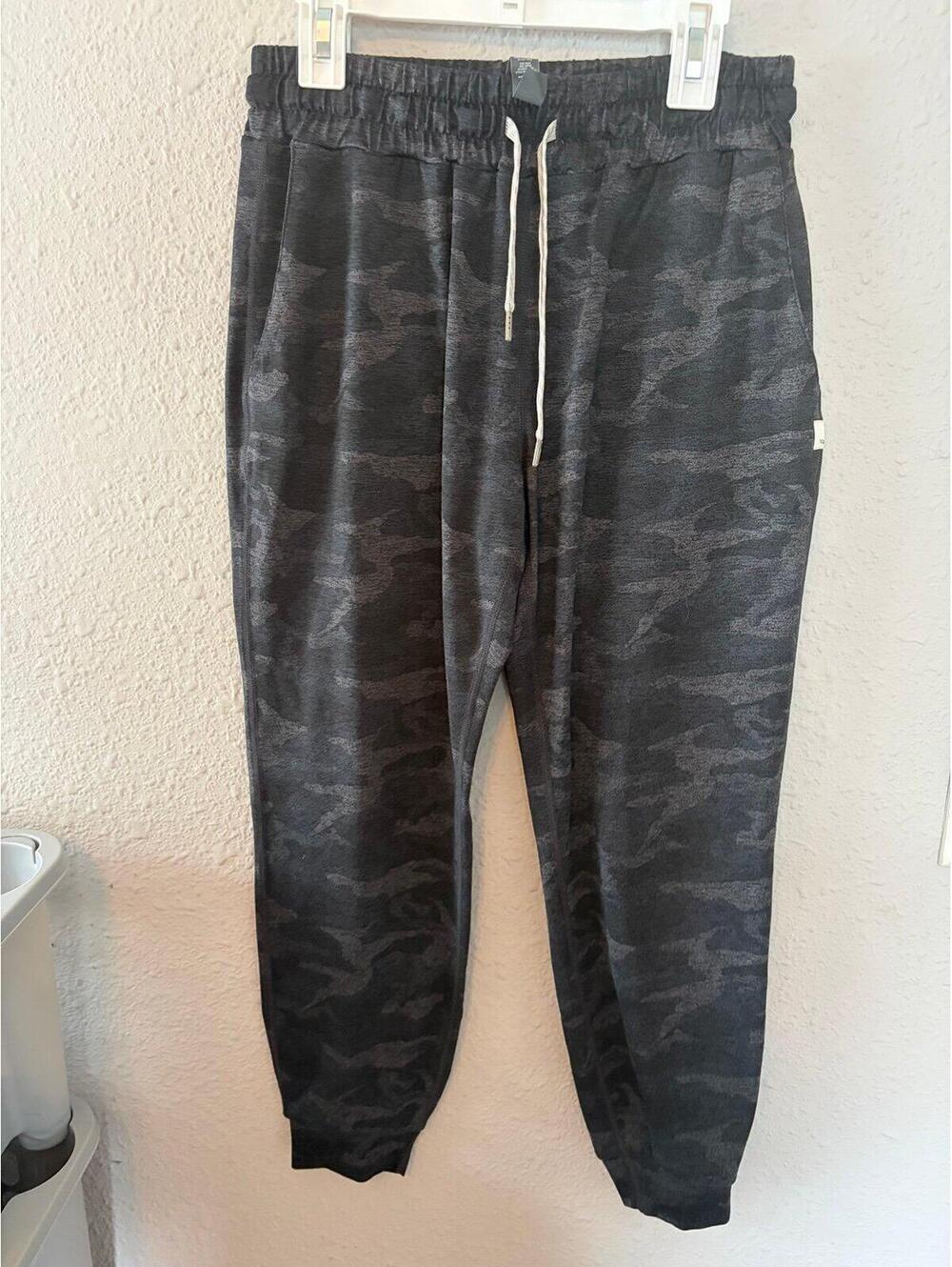 Vuori Performance Joggers Grey Camo size XS. EUC. $110 on website. See stock pho